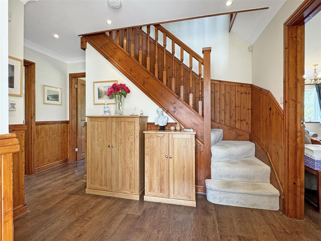 Property photo 3 of 34 Img_3172.Jpg