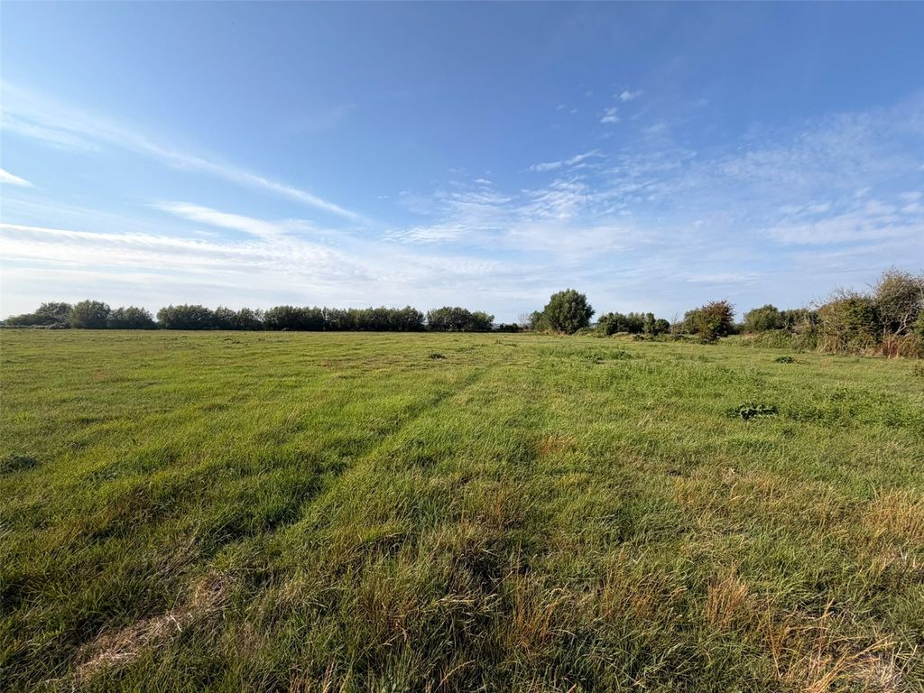 Property photo 2 of 10 Picture No. 01