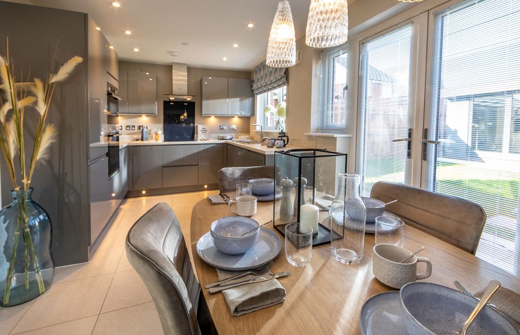 Property photo 3 of 7 Kitchen Diner