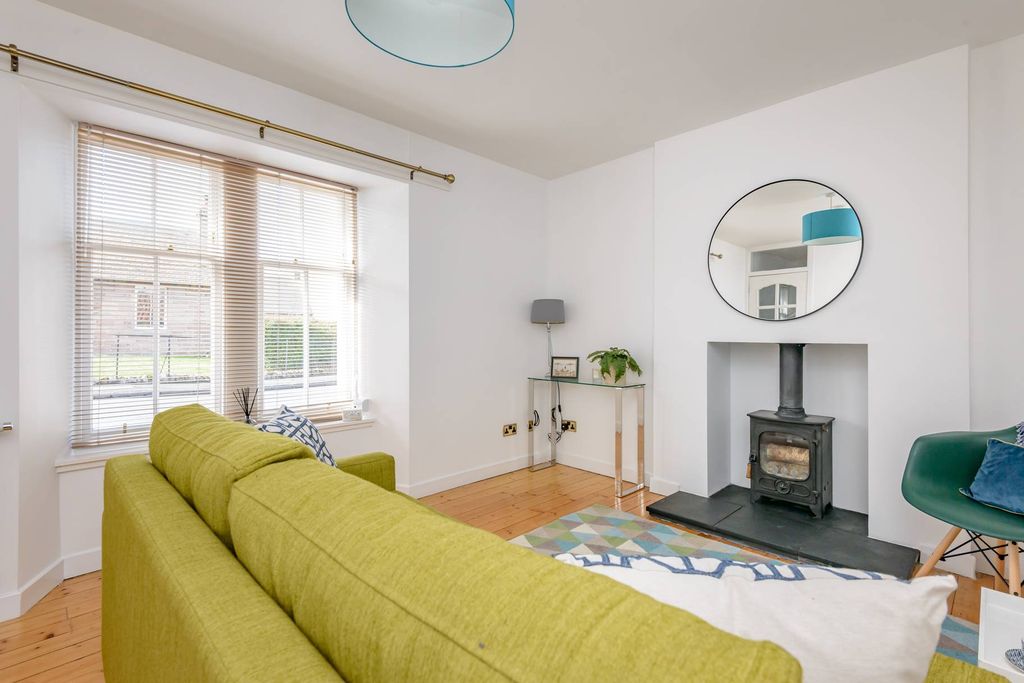 Property photo 2 of 21 Property Image 2