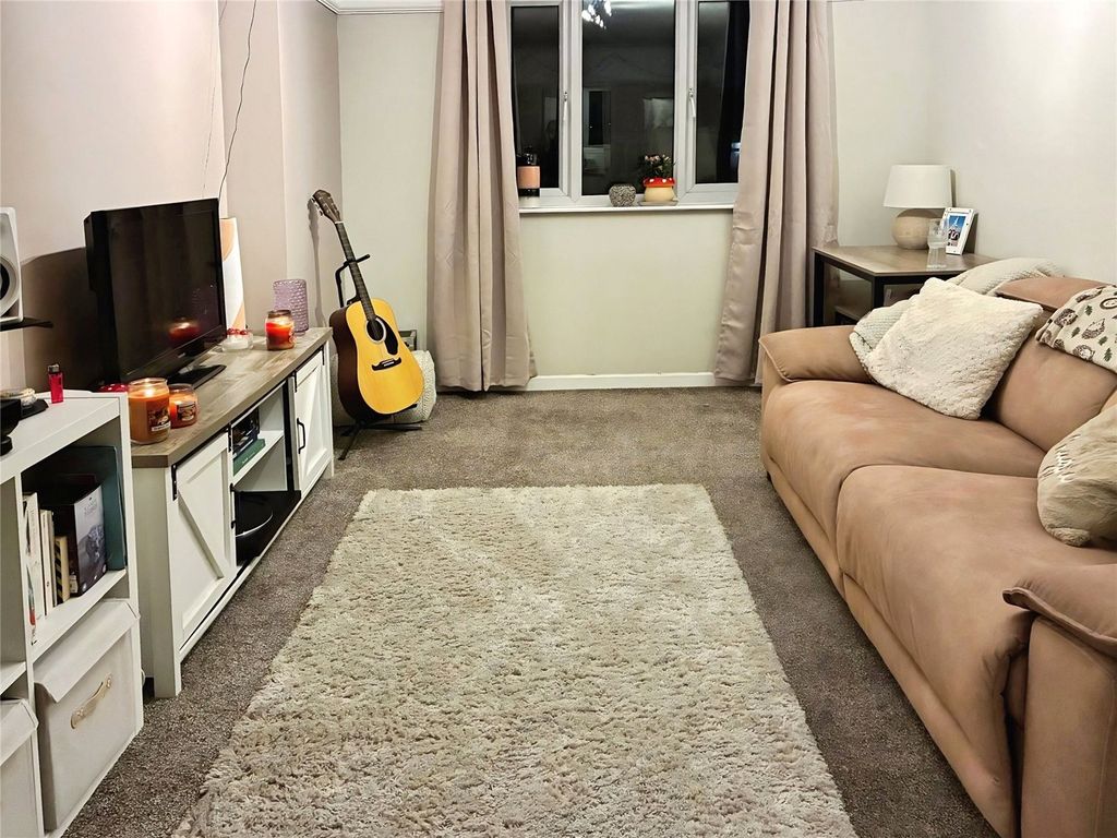 Property photo 2 of 9 Picture No. 01