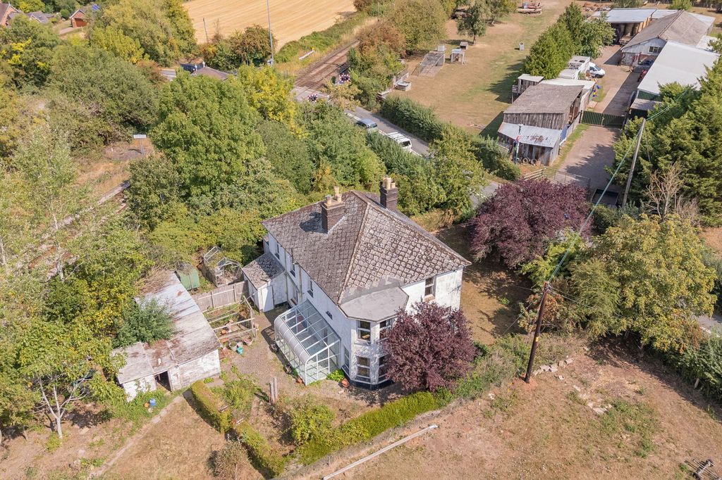 Property photo 3 of 23