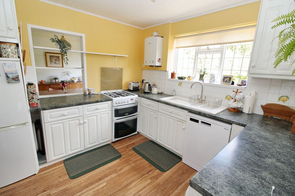 Property photo 3 of 23 Photo 7