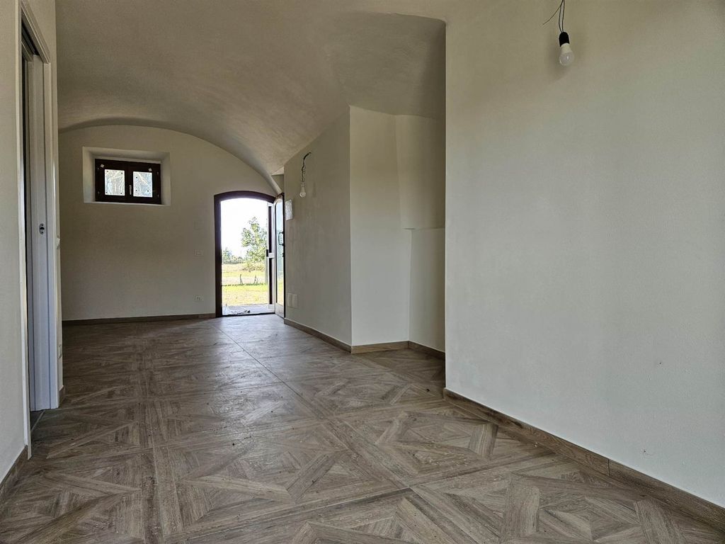 Property photo 2 of 30