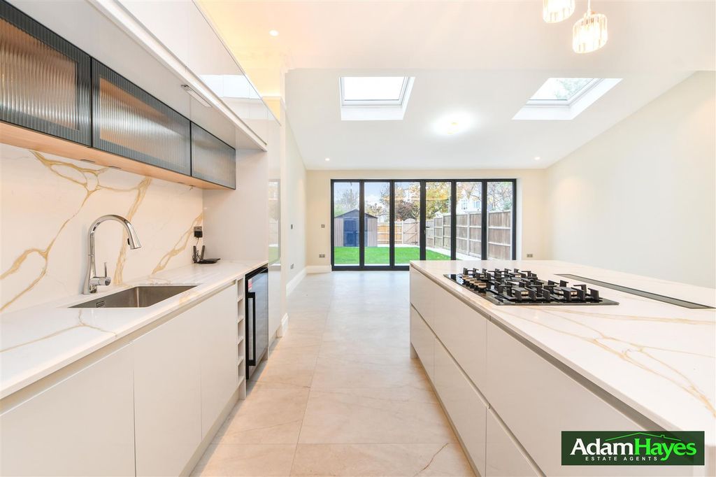 Property photo 2 of 22 Dsc_1829.Jpg