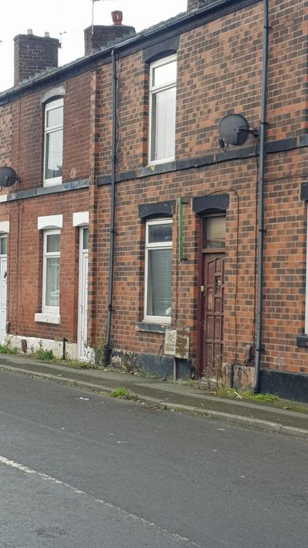 Property photo 1 of 13 *A Well Presented 2 Bedroom House* For Sale