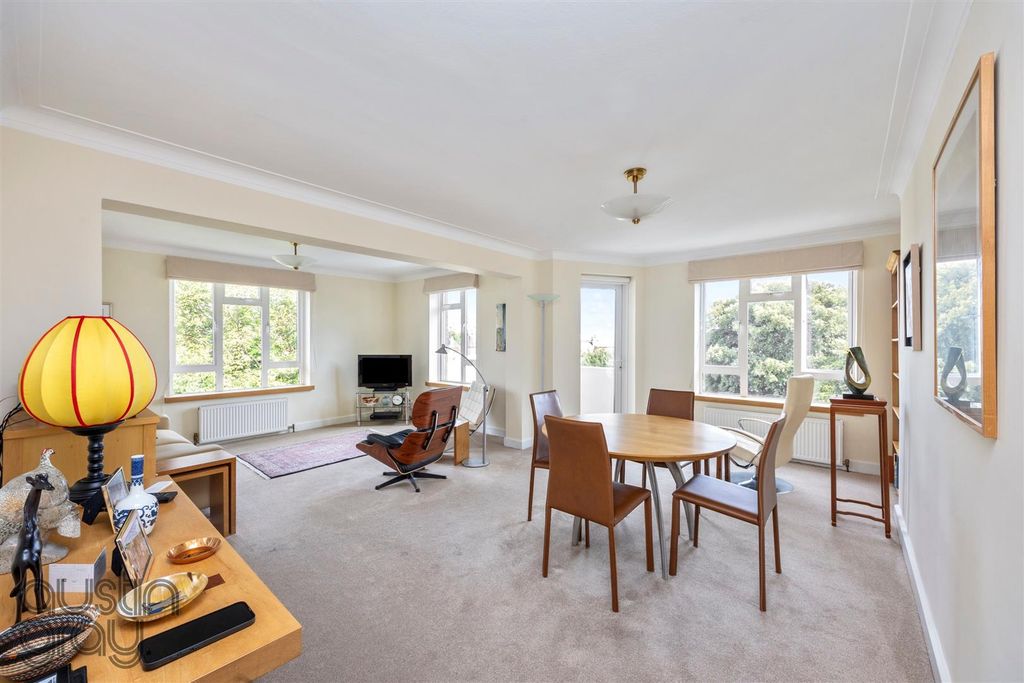 Property photo 3 of 15 Furze Hill, Wick Hall 117-010.Jpg