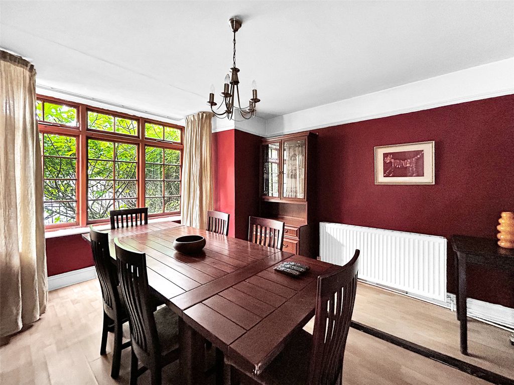 Property photo 3 of 13 Picture No. 02