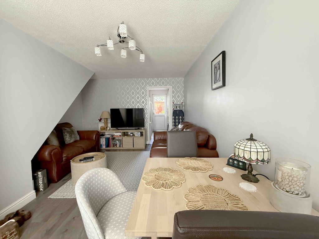 Property photo 2 of 12 Gallery