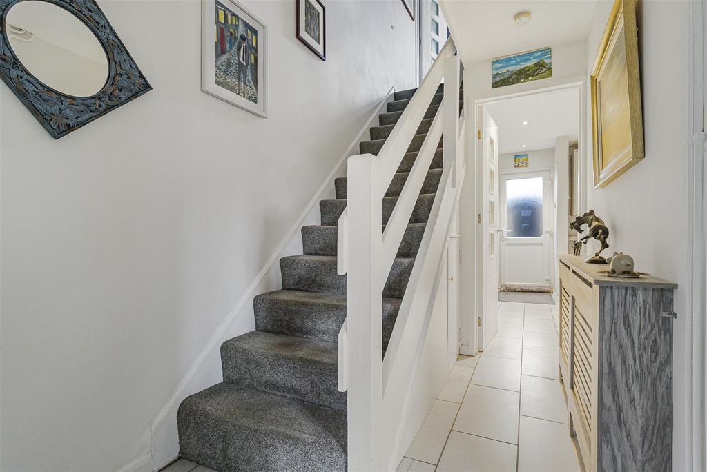 Property photo 3 of 16 22_73559.Jpg