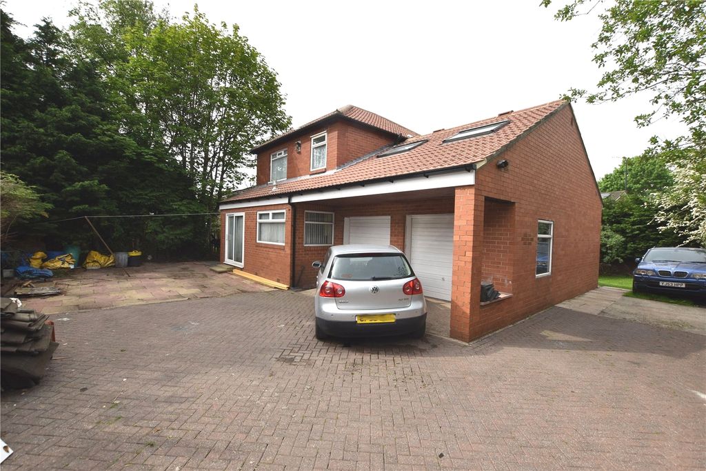 Property photo 1 of 28 Picture No. 24
