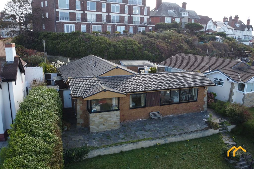 Property photo 2 of 52