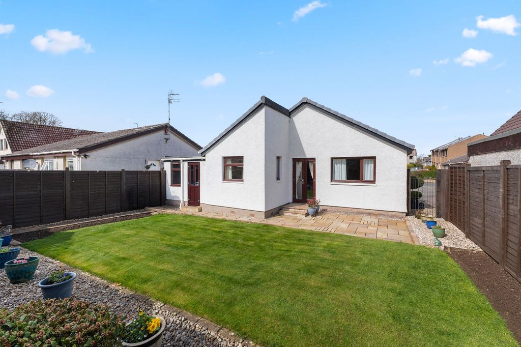 Property photo 1 of 25