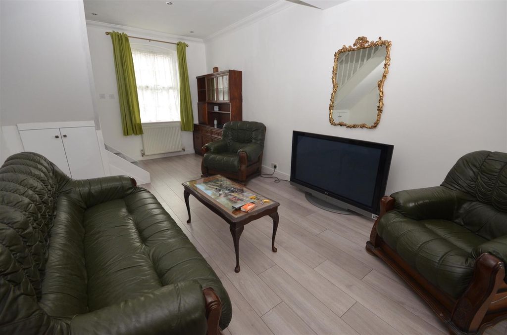 Property photo 2 of 8 Living Room