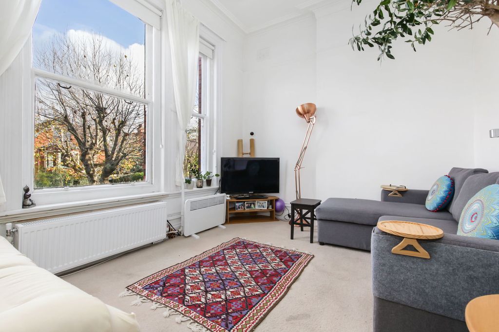 Property photo 2 of 12