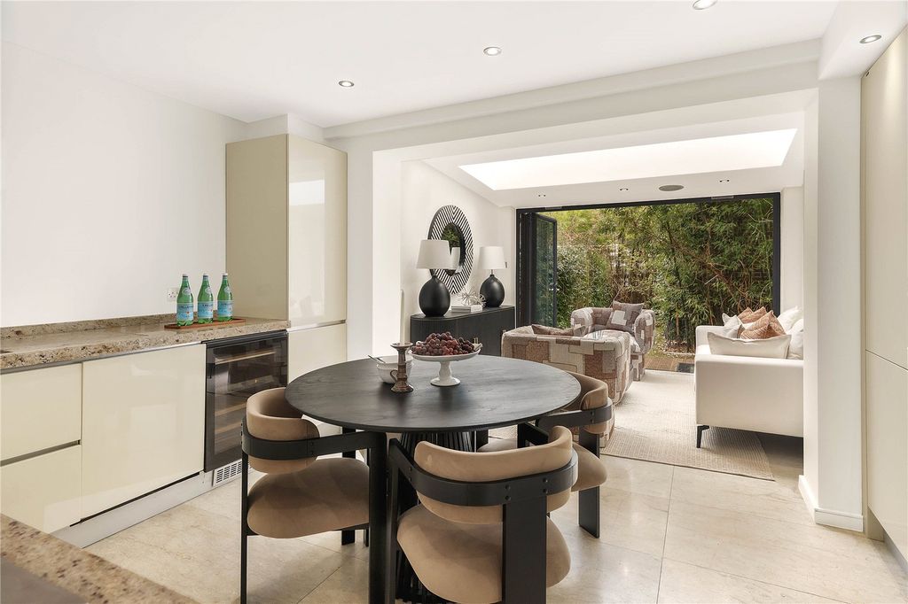 Property photo 3 of 17 Picture No. 23