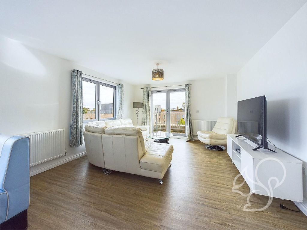 Property photo 2 of 18 Cam01254G0-Pr0233-Still003.Jpg