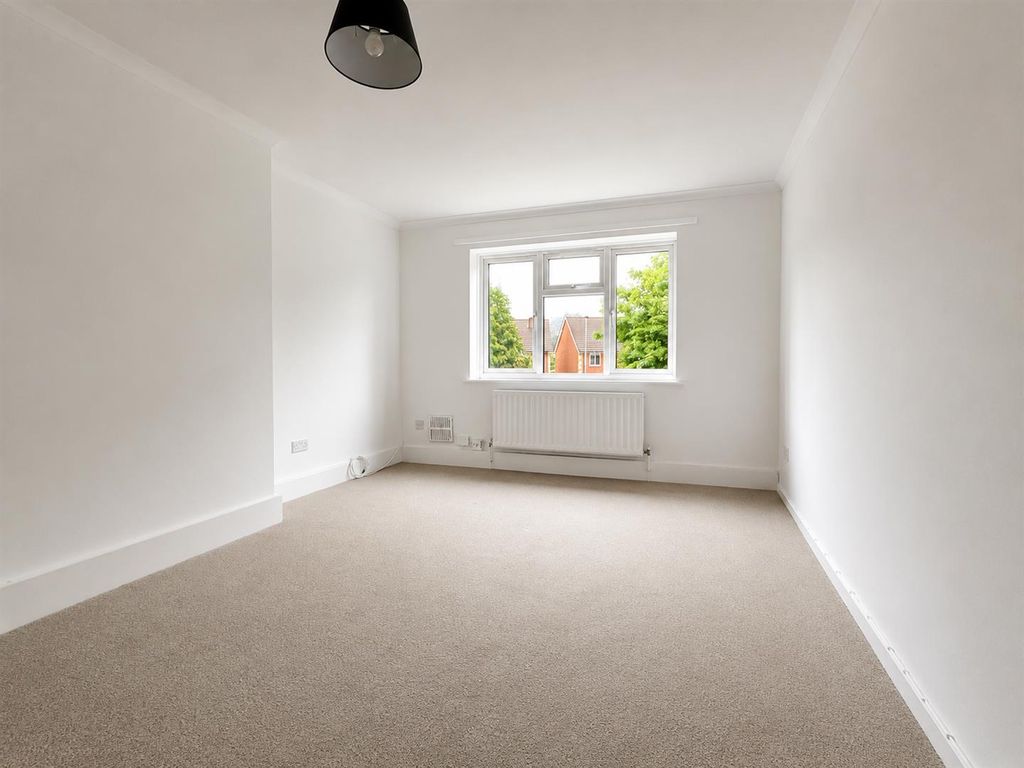 Property photo 3 of 7 2335E8C3-00C4-41C7-B215-Bb7E5A6C043F.Png