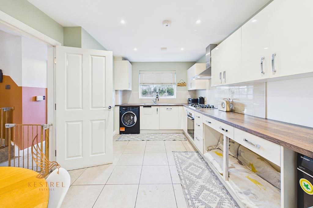 Property photo 3 of 31 22.Png