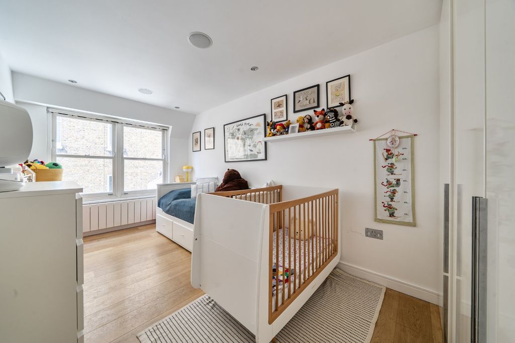 Property photo 3 of 19