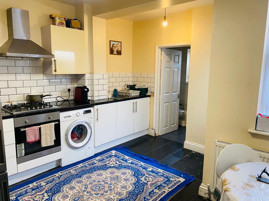 Property photo 3 of 9 Kitchen/Diner