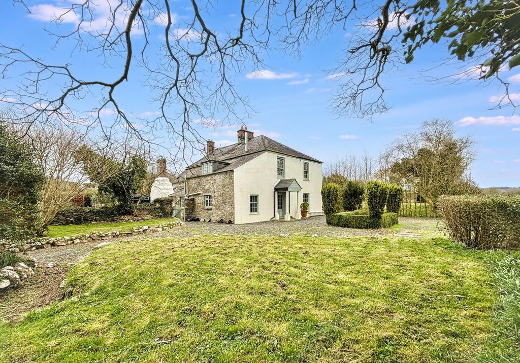 Property photo 1 of 39