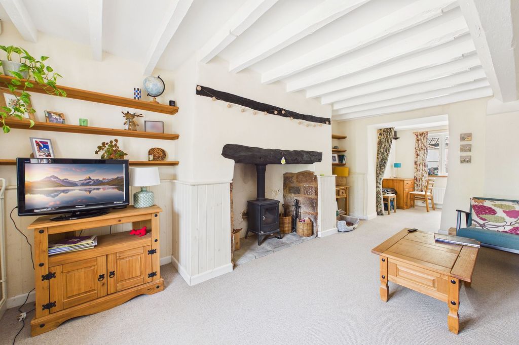 Property photo 3 of 24