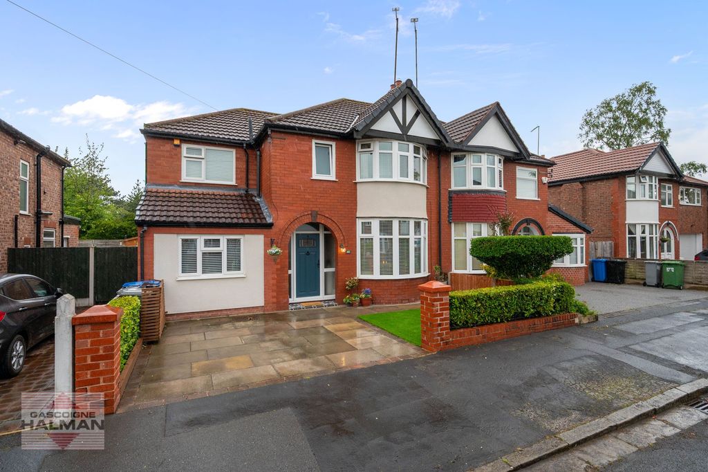 Property photo 1 of 30