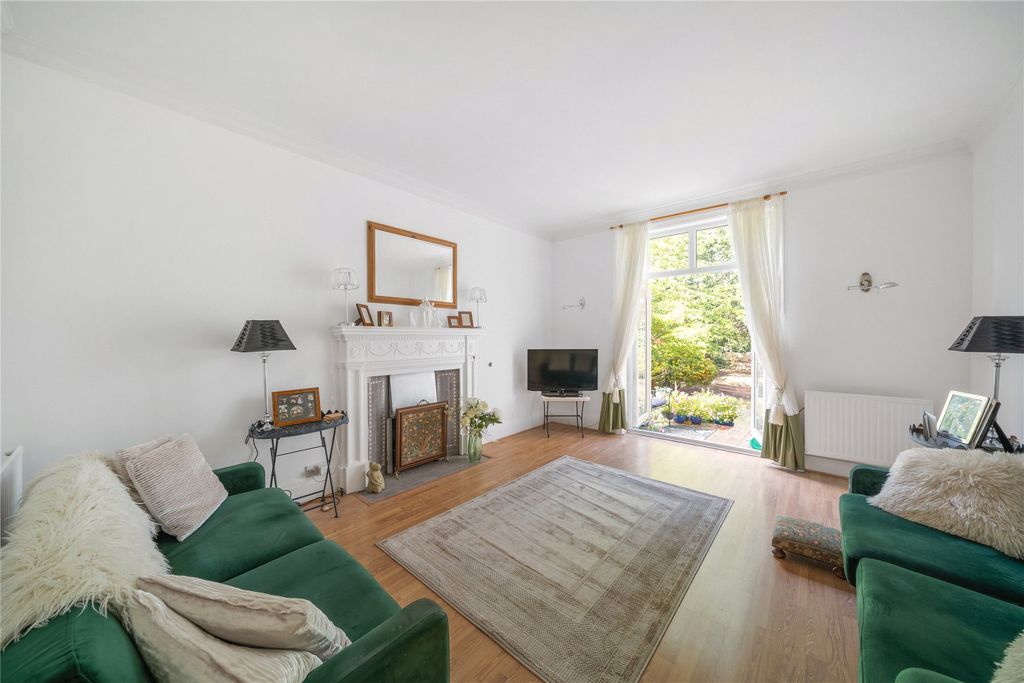 Property photo 3 of 18 Reception Room