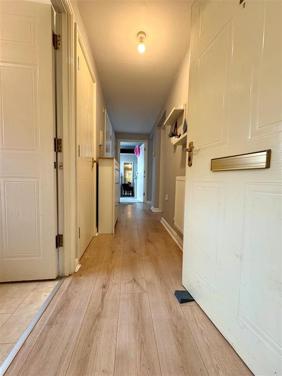 Property photo 3 of 7 Hallway.Jpg