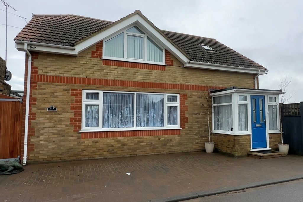 Property photo 1 of 21 Photo 2