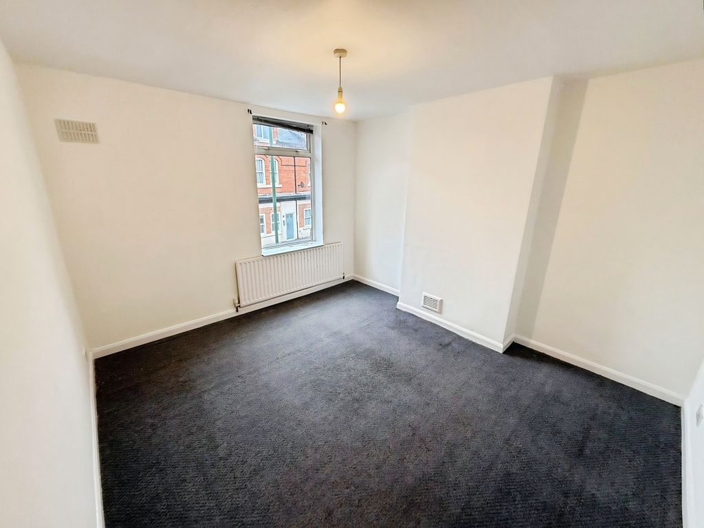 Property photo 3 of 4