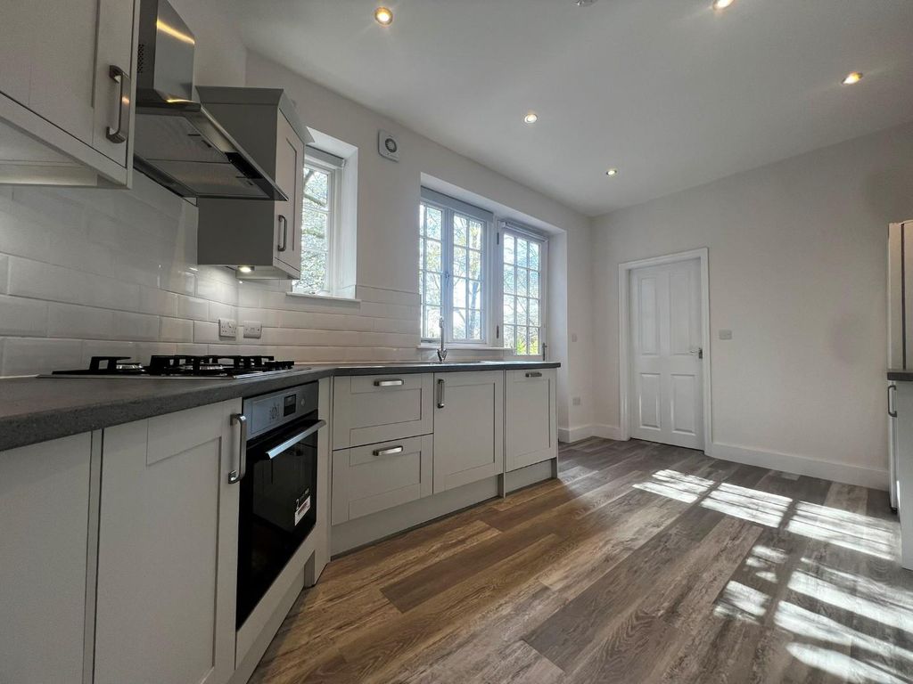 Property photo 2 of 7 Img_9076.Jpeg