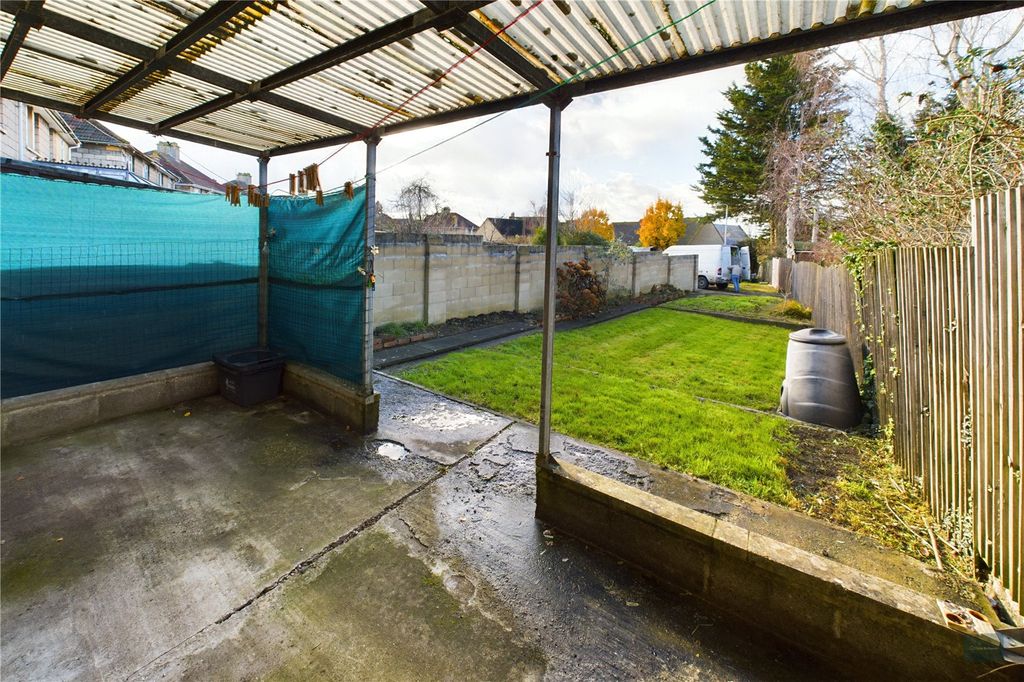Property photo 3 of 6 Picture No. 04