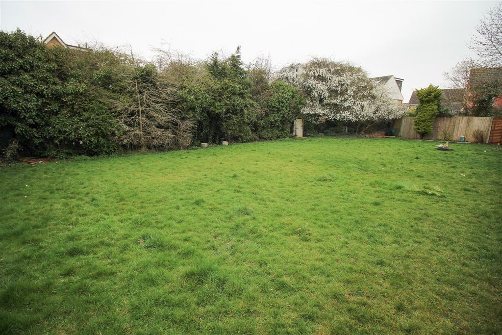 Additional image 26 of 4 bed detached bungalow for saleKingsdon Lane, Harlow CM17