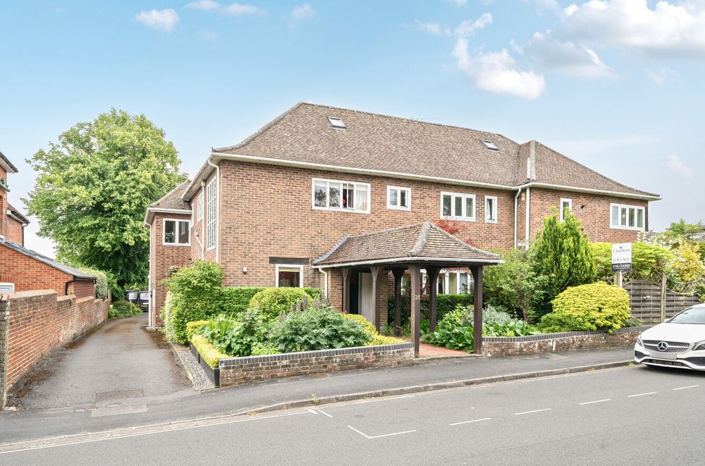 Property photo 1 of 15 1306598-7-6848239...