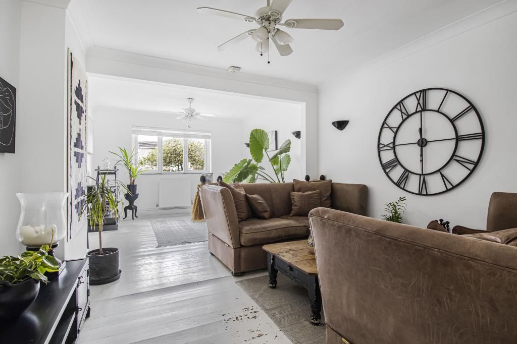 Property photo 2 of 24 25_65762.Jpg