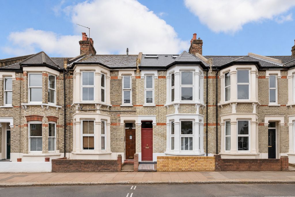 Property photo 1 of 34