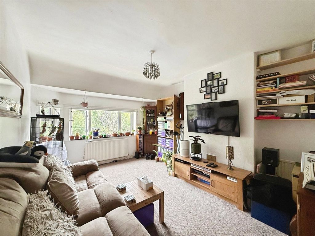 Property photo 2 of 22 Picture No. 21