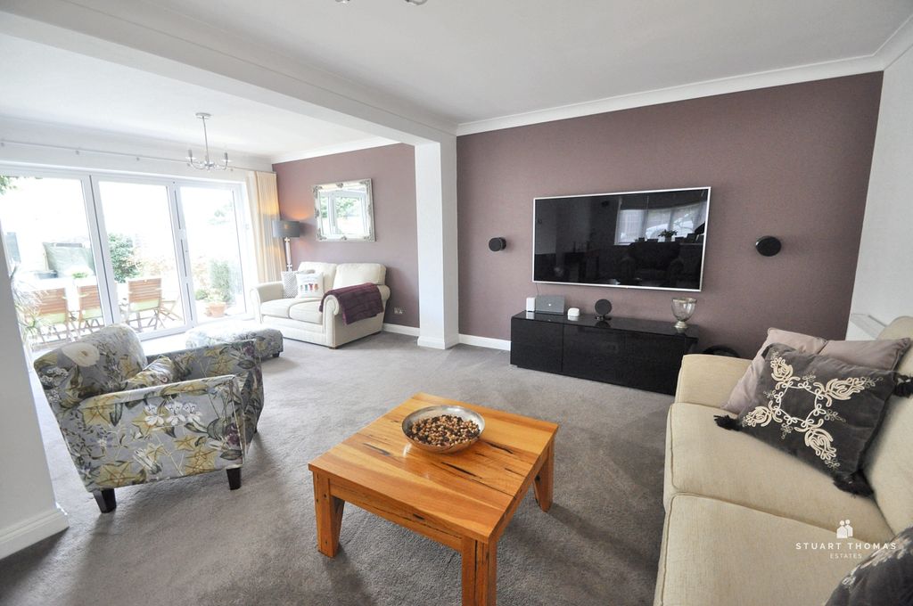 Property photo 3 of 26