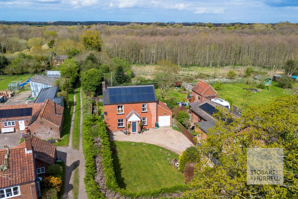 Property photo 1 of 26 Aerial Outlook