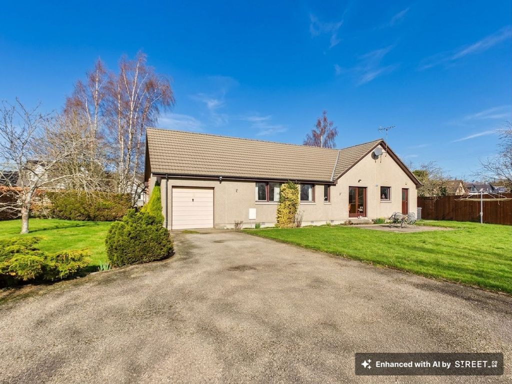 Property photo 2 of 23