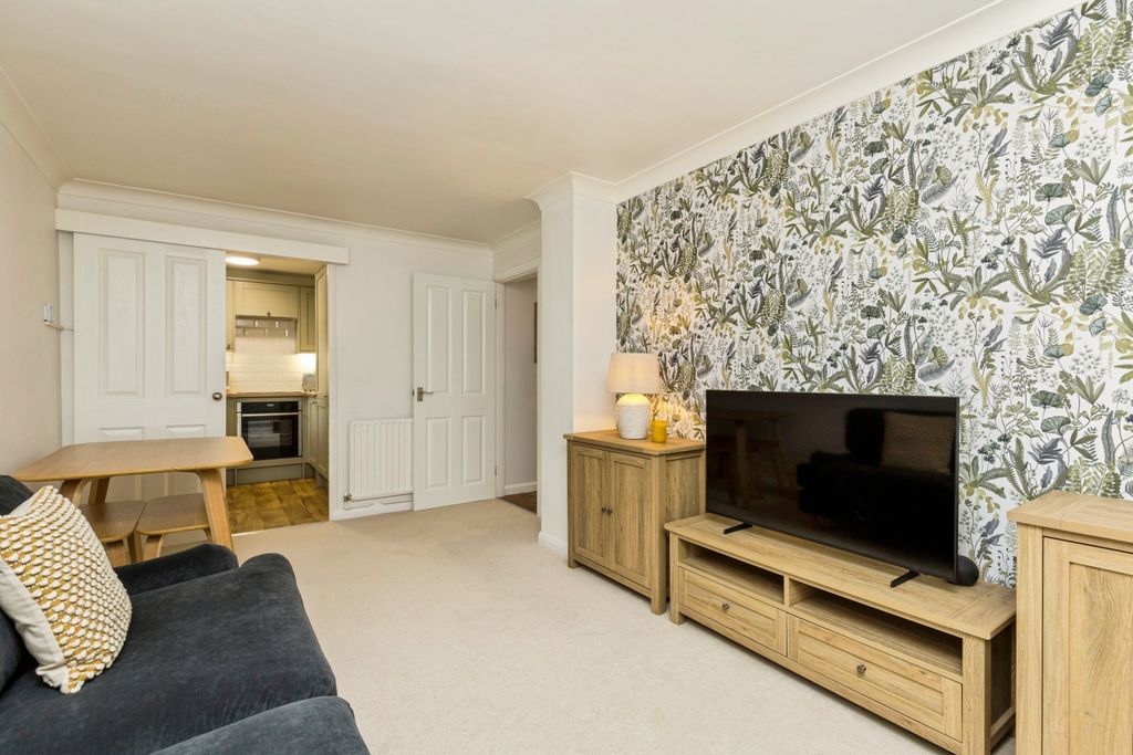 Property photo 1 of 13 Living / Dining Room