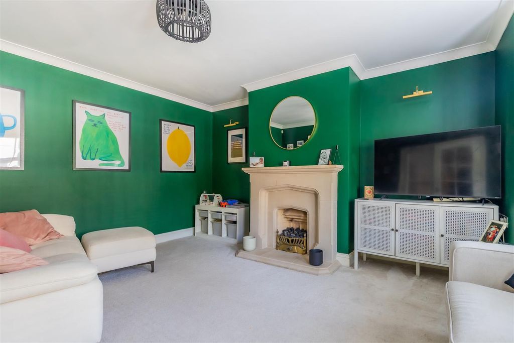 Property photo 3 of 29 22 (27 Of 32).Jpg