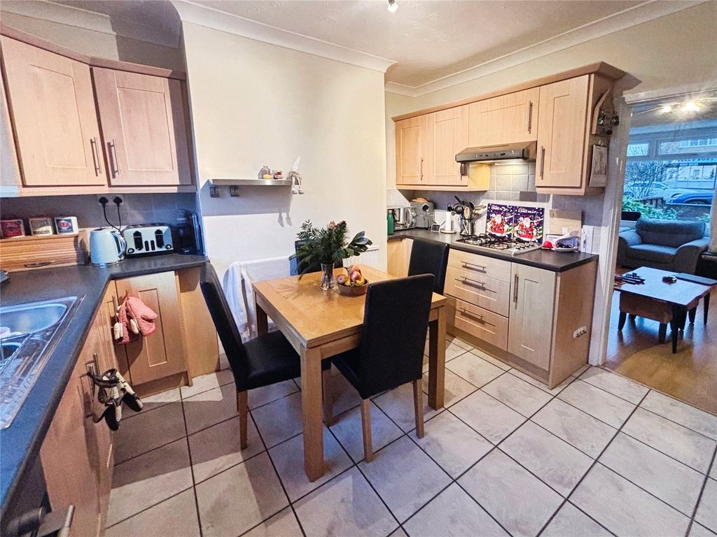 Property photo 3 of 11 Kitchen Diner