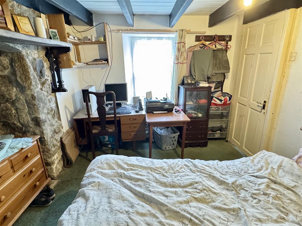 Property photo 3 of 15 Dining Room