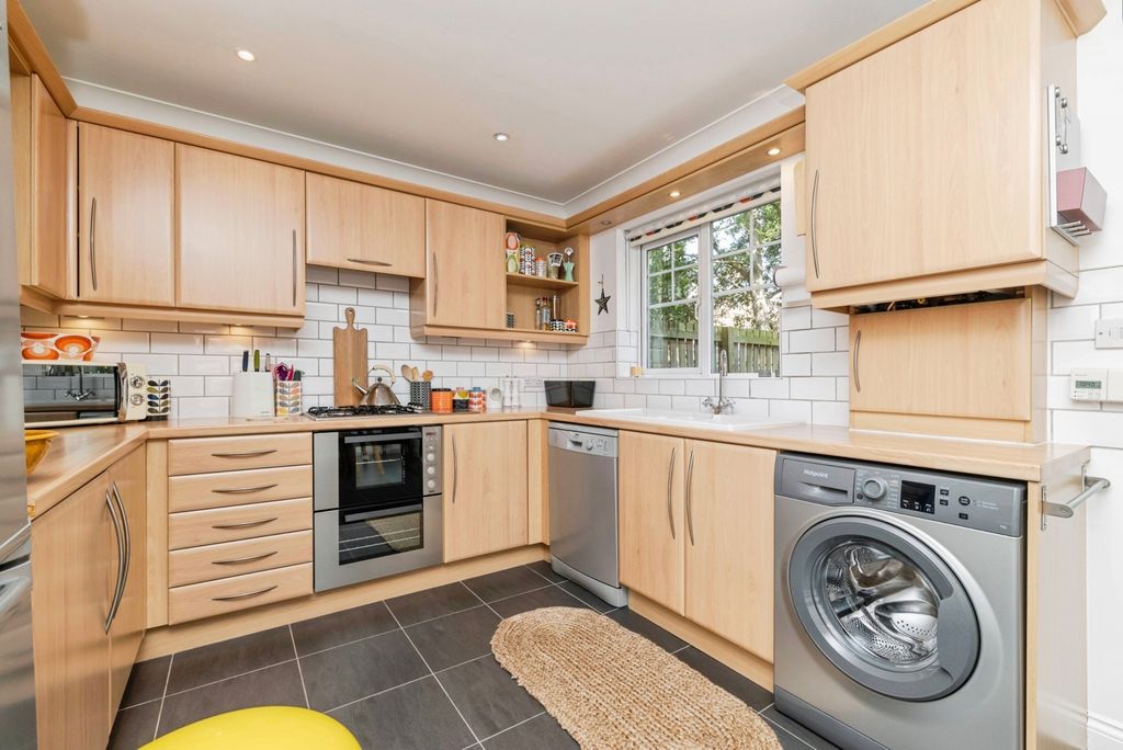 Property photo 2 of 20 Pbox-Img.Jpg