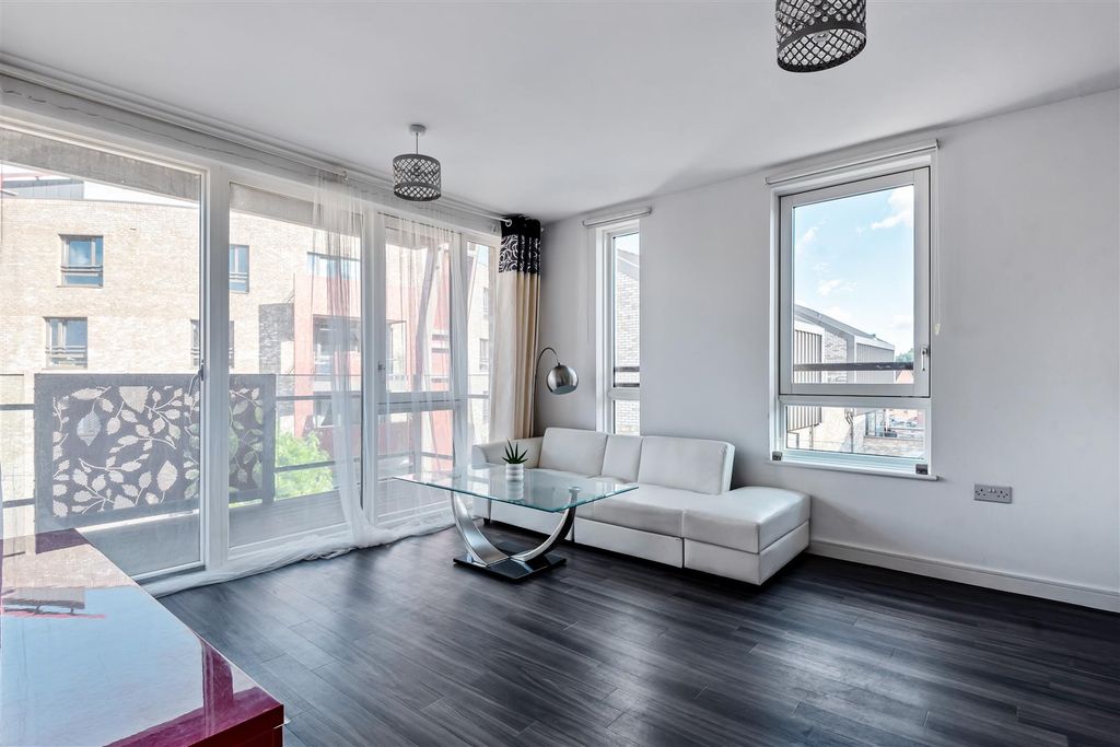 Property photo 2 of 14 3.Jpg