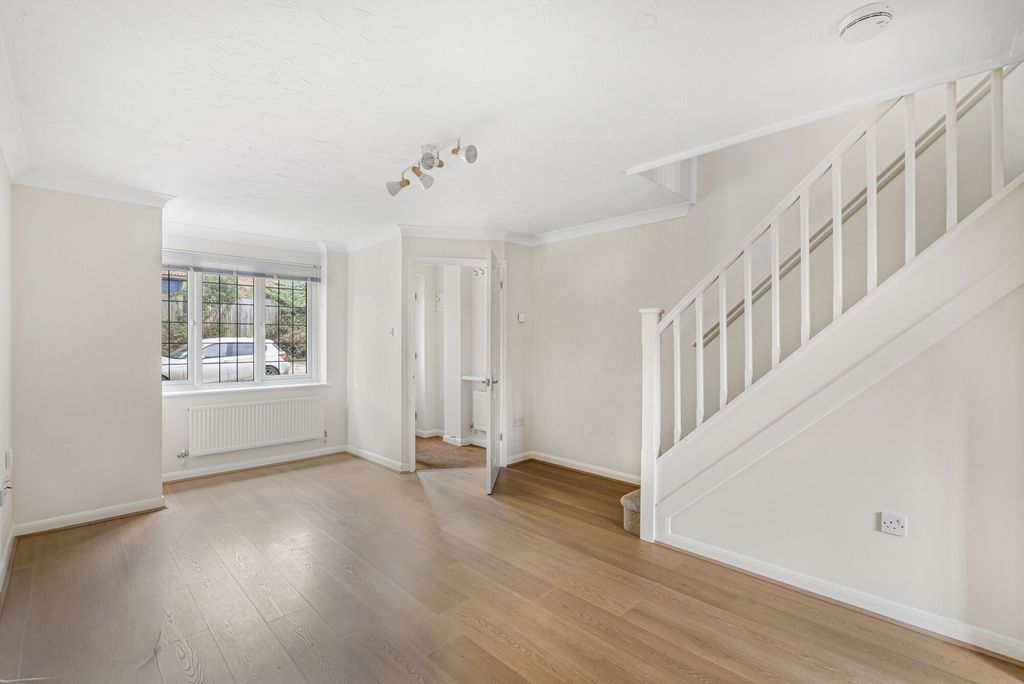 Property photo 3 of 13 21_77719