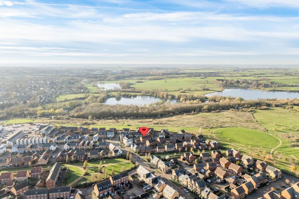 Property photo 2 of 20